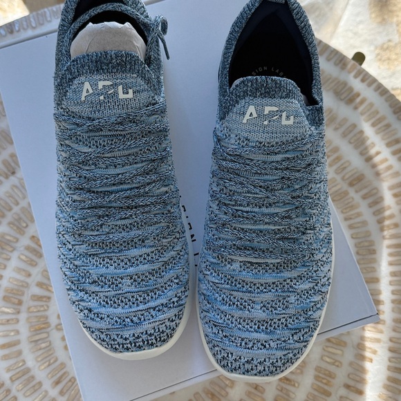 NEW APL Teal Knit Athletic Shoes MENS 10.5 - Picture 2 of 7